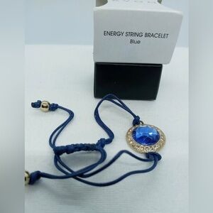 AVON NEW IN BOX  Energy string BRACELET BLUE  STONE Adjustable